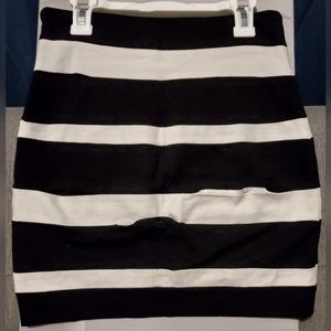 Twenty One - Black and White Mini Skirt